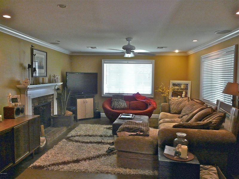 7235 N 10th Ave, Phoenix, AZ 85021