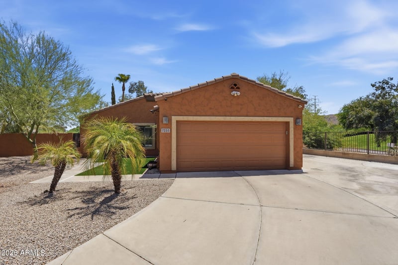 7235 S Golfside Ln, Phoenix, AZ 85042