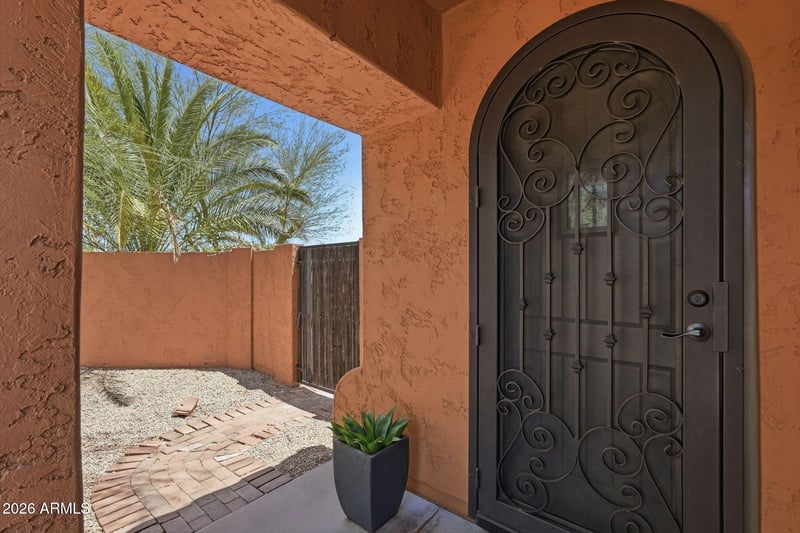 7235 S Golfside Ln, Phoenix, AZ 85042