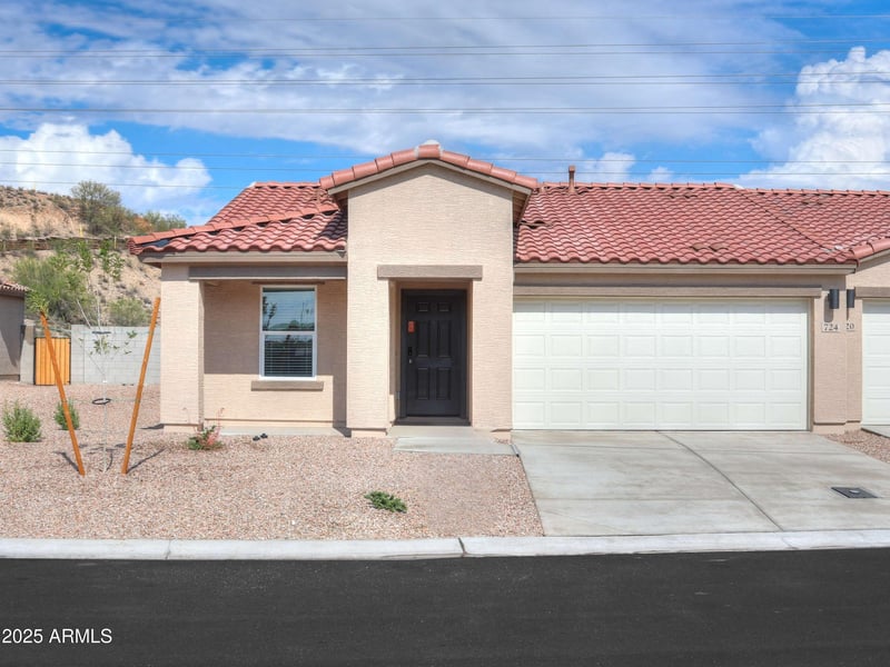 724 Dylan Ct, Wickenburg, AZ 85390