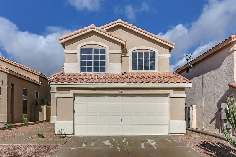 724 E Glenhaven Dr, Phoenix, AZ 85048