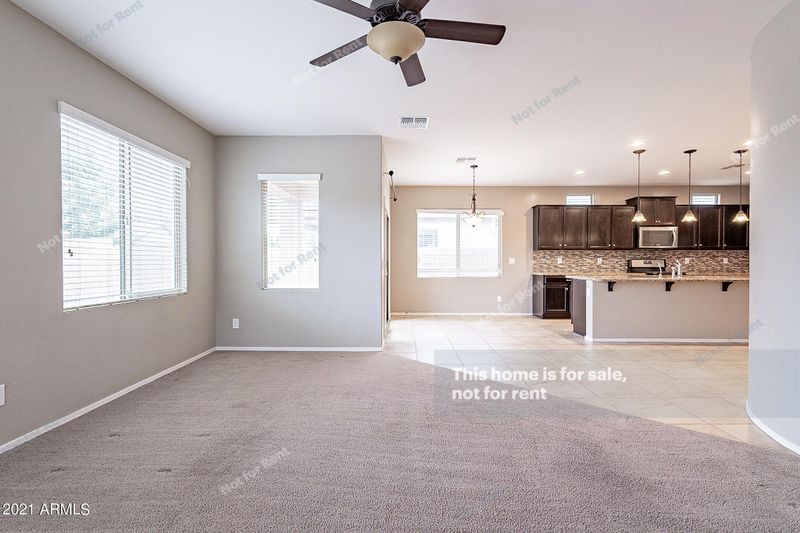 724 E Gold Dust Way, San Tan Valley, AZ 85143