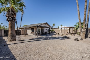 724 Garnet Ave, Mesa, AZ 85210