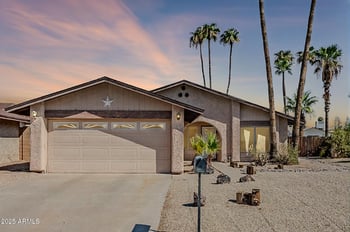 724 Garnet Ave, Mesa, AZ 85210