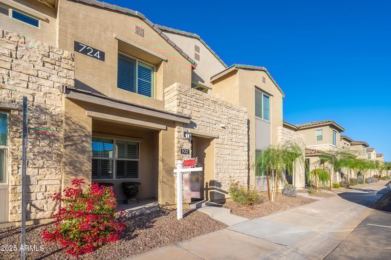 724 Lark St #102, Gilbert, AZ 85297