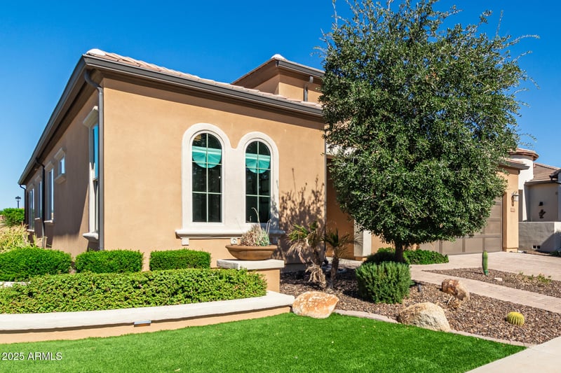 724 Snowy Farm Dr, Queen Creek, AZ 85140