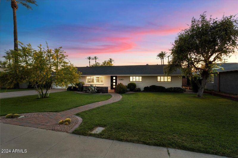7240 N 11th Ave, Phoenix, AZ 85021