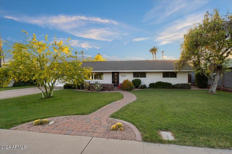 7240 N 11th Ave, Phoenix, AZ 85021