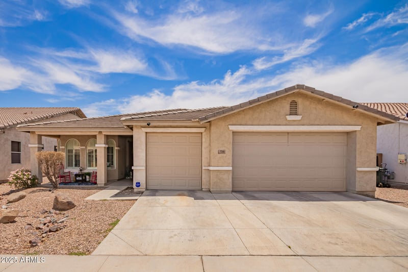 7241 Donner Dr, Laveen, AZ 85339