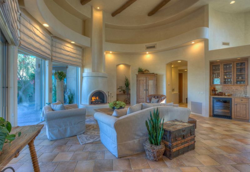 7241 E Whitethorn Cir, Scottsdale, AZ 85266
