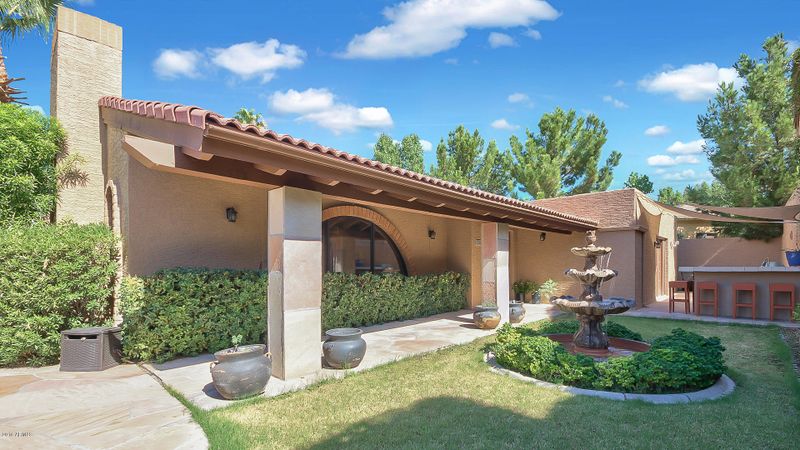 7242 E Harmont Dr, Scottsdale, AZ 85258