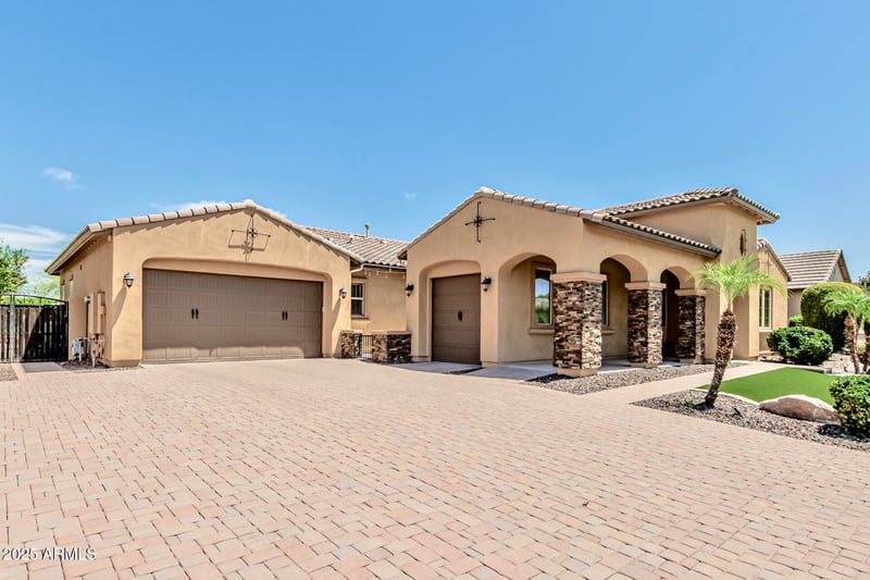 7242 Rowel Rd, Peoria, AZ 85383
