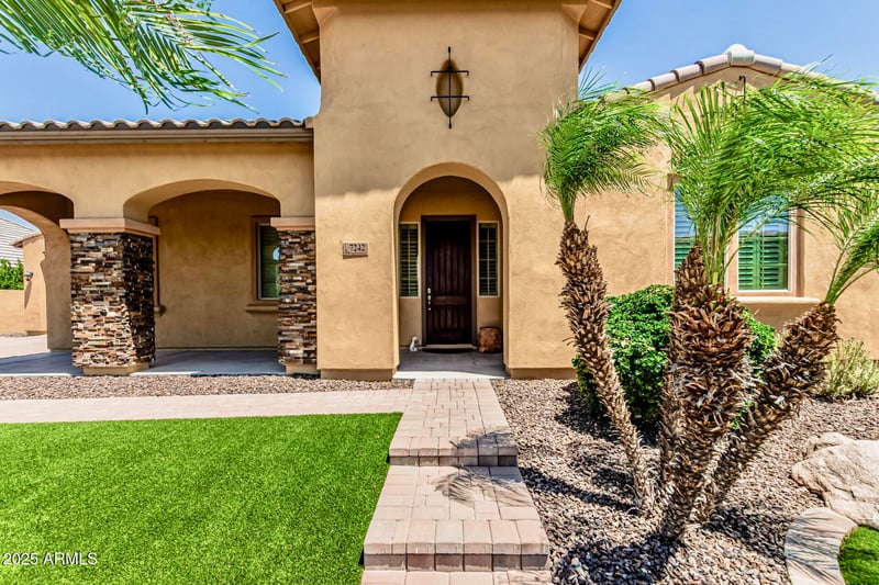 7242 Rowel Rd, Peoria, AZ 85383