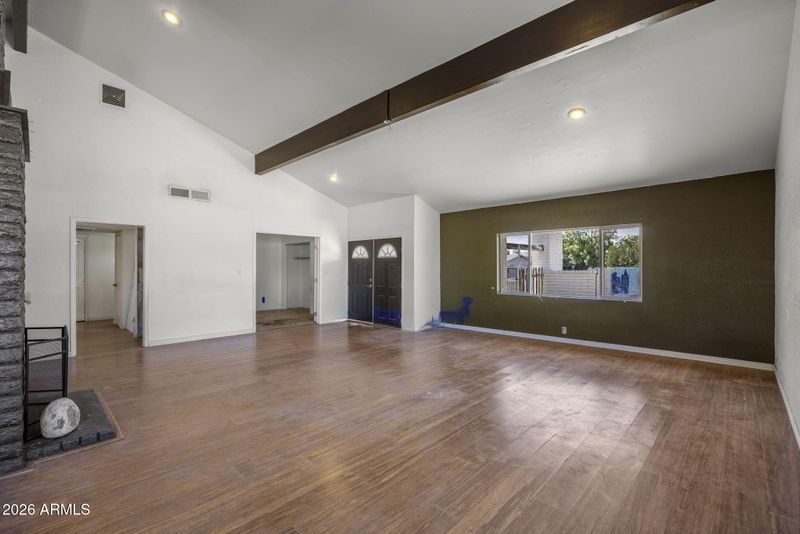 7244 N 46th Ave, Glendale, AZ 85301