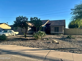 7245 Caron Dr, Peoria, AZ 85345