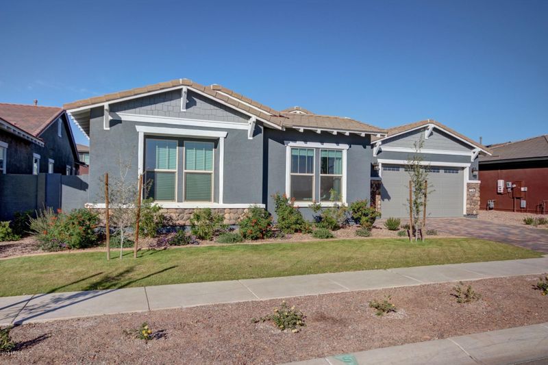 7246 E Peralta Ave, Mesa, AZ 85212
