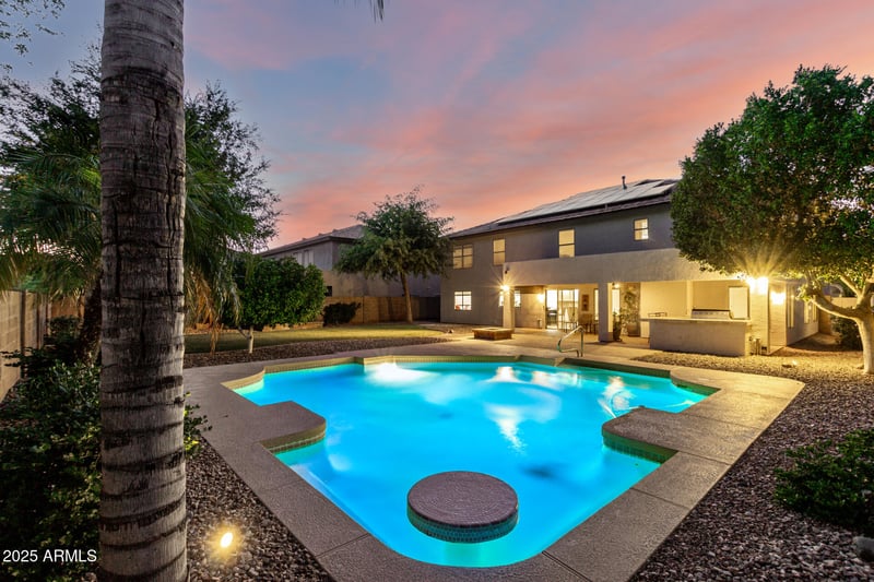7247 Buckskin Trl, Peoria, AZ 85383