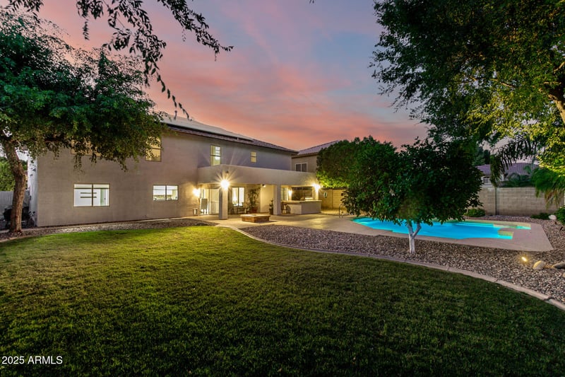 7247 Buckskin Trl, Peoria, AZ 85383