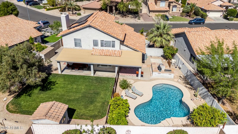 7247 Los Gatos Dr, Glendale, AZ 85310