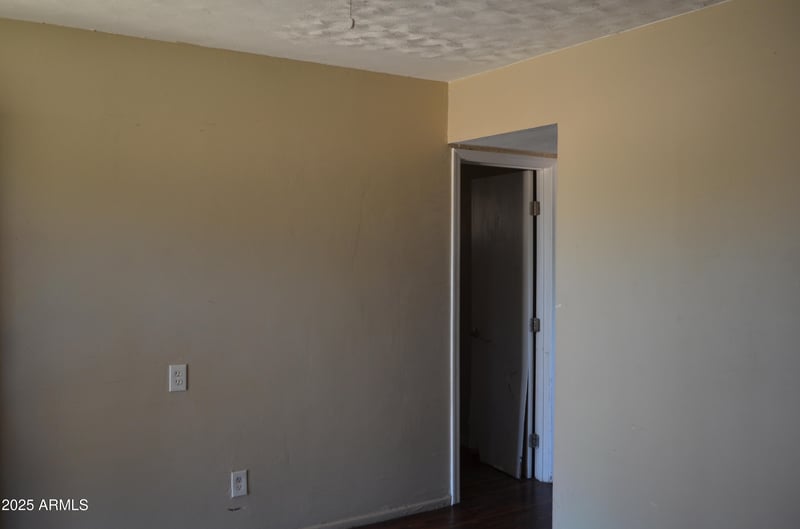 7249 50th Dr, Glendale, AZ 85301