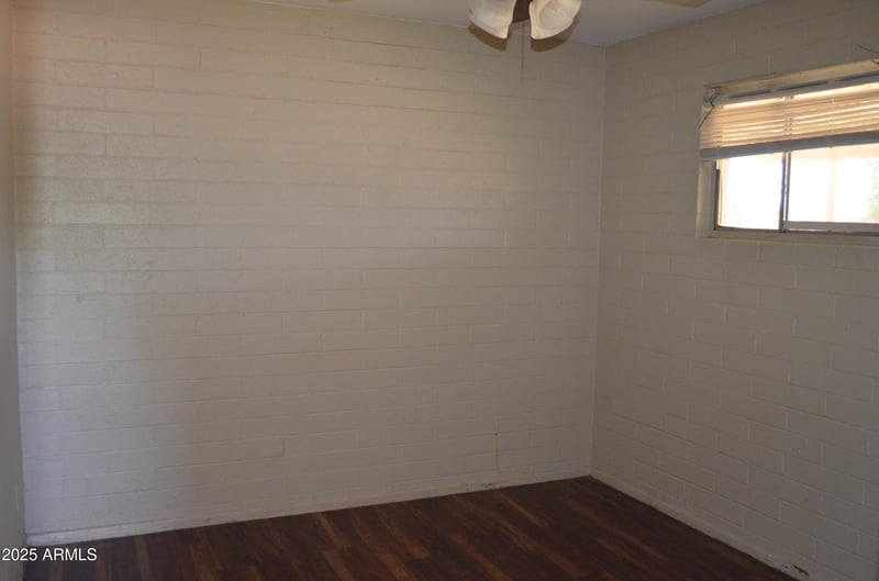 7249 50th Dr, Glendale, AZ 85301