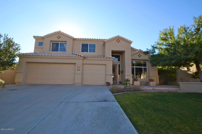 725 E Mountain Sage Dr, Phoenix, AZ 85048