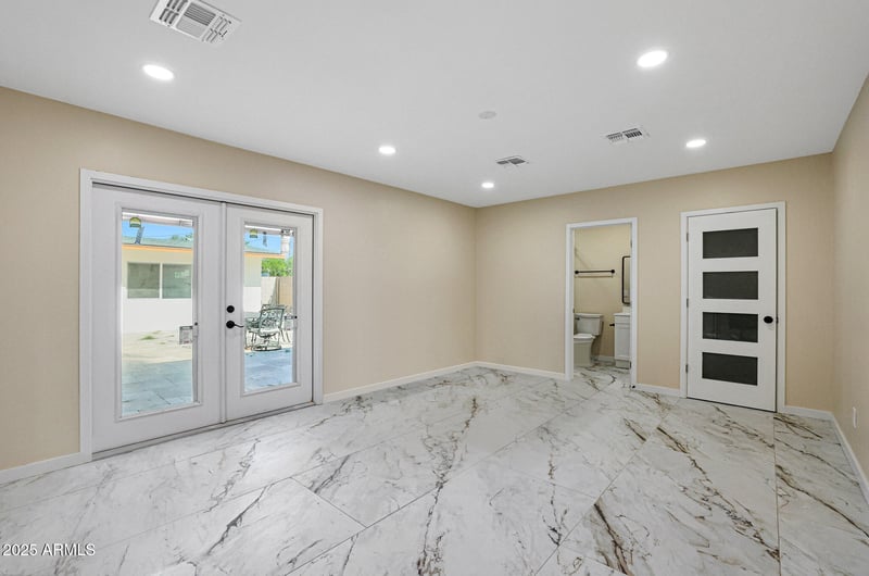 725 Encanto Dr, Tempe, AZ 85281