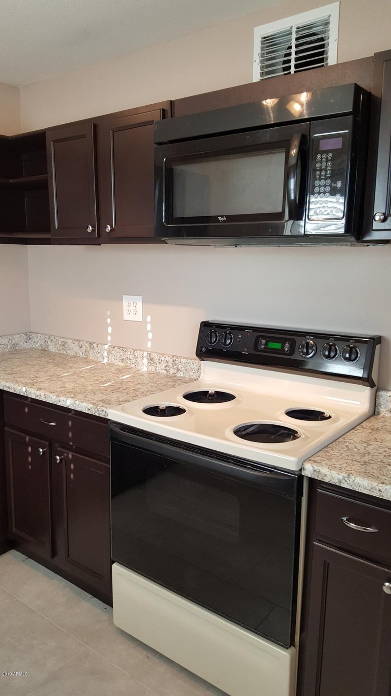 725 Hidalgo Ave, Phoenix, AZ 85040