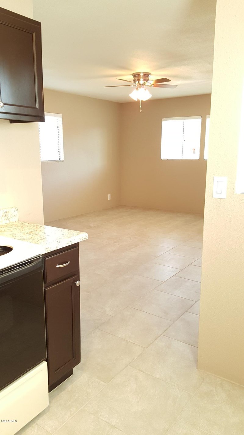 725 Hidalgo Ave, Phoenix, AZ 85040