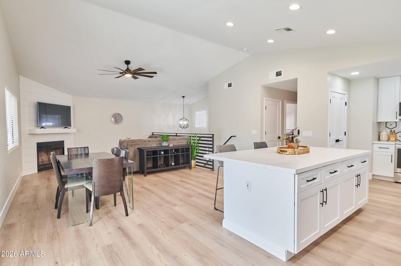 725 N Banning Cir, Mesa, AZ 85205