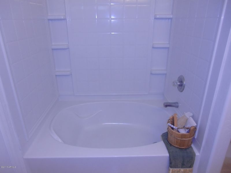 7250 W Nicolet Ave, Glendale, AZ 85303