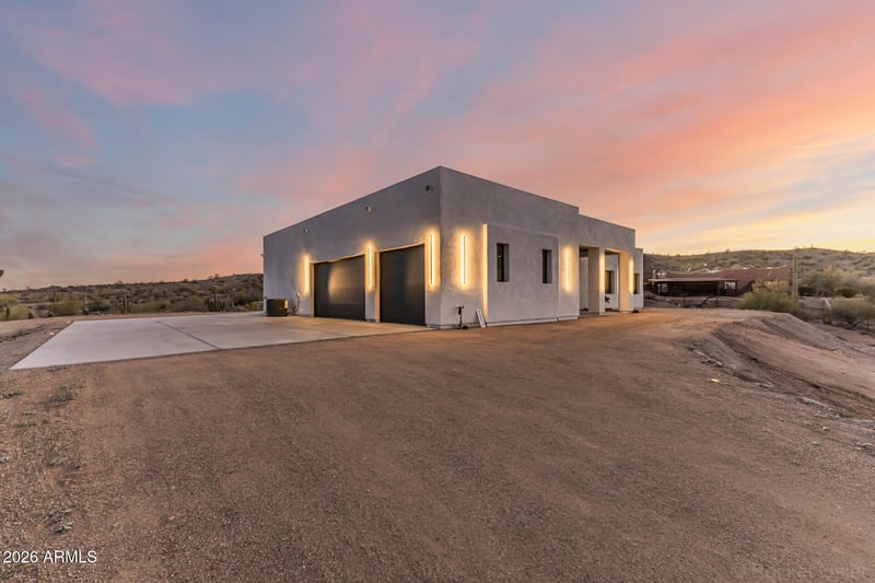 7253 Avram Pl, San Tan Valley, AZ 85144