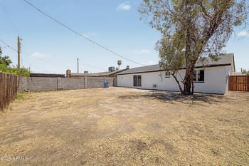 7254 W Wolf St, Phoenix, AZ 85033