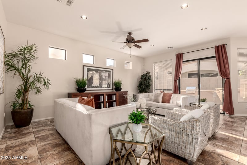 7258 Norland St, Mesa, AZ 85207