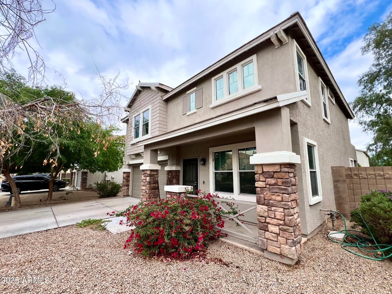 7258 State Ave, Glendale, AZ 85303