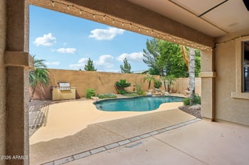 726 Kingbird Dr, Gilbert, AZ 85297