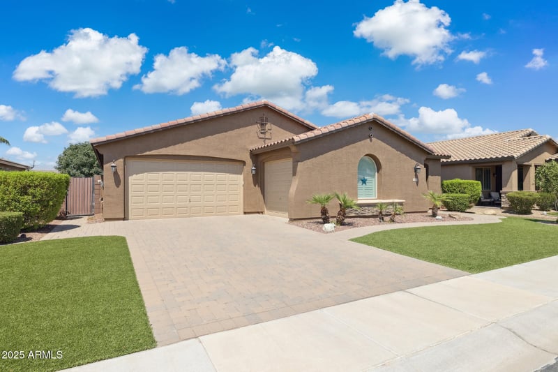 726 Tallow Tree Ave, San Tan Valley, AZ 85140