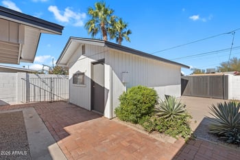 726 W 19th St, Tempe, AZ 85281