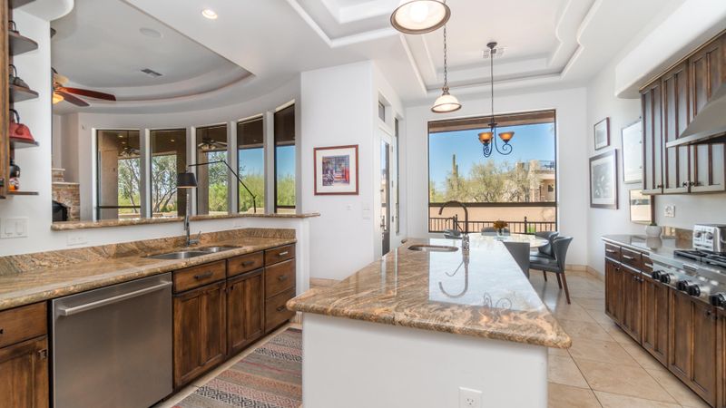 7260 E Eagle Crest Dr #16, Mesa, AZ 85207