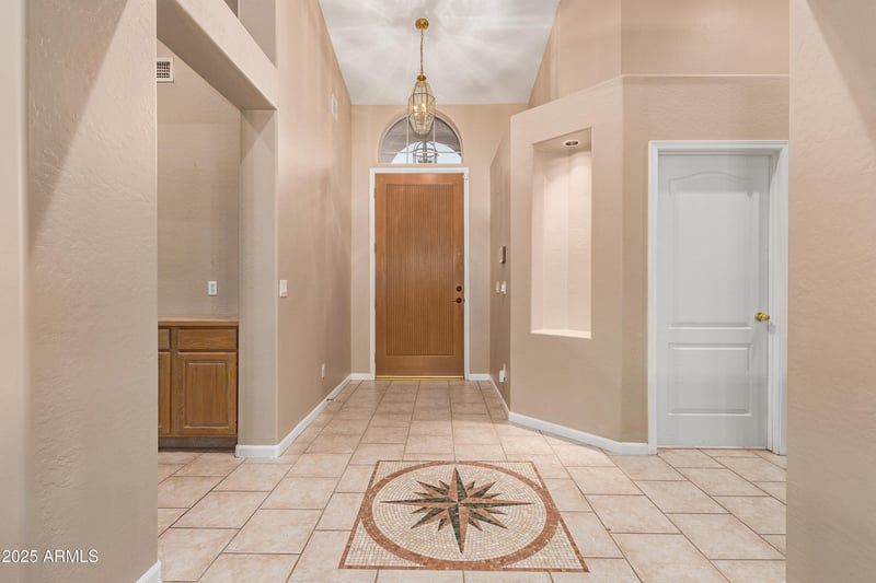 7262 Firebird Dr, Glendale, AZ 85308