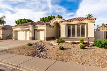 7262 Firebird Dr, Glendale, AZ 85308