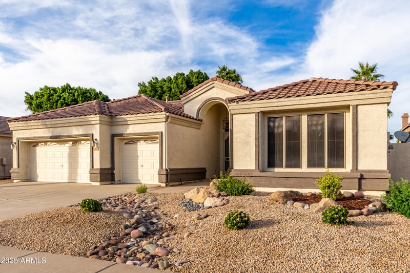 7262 Firebird Dr, Glendale, AZ 85308