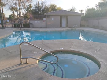 7264 Cactus Wren Dr, Glendale, AZ 85303