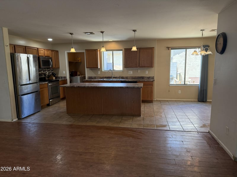 7264 Cactus Wren Dr, Glendale, AZ 85303