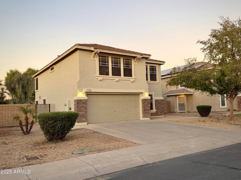 7266 Gardenia Ave, Glendale, AZ 85303