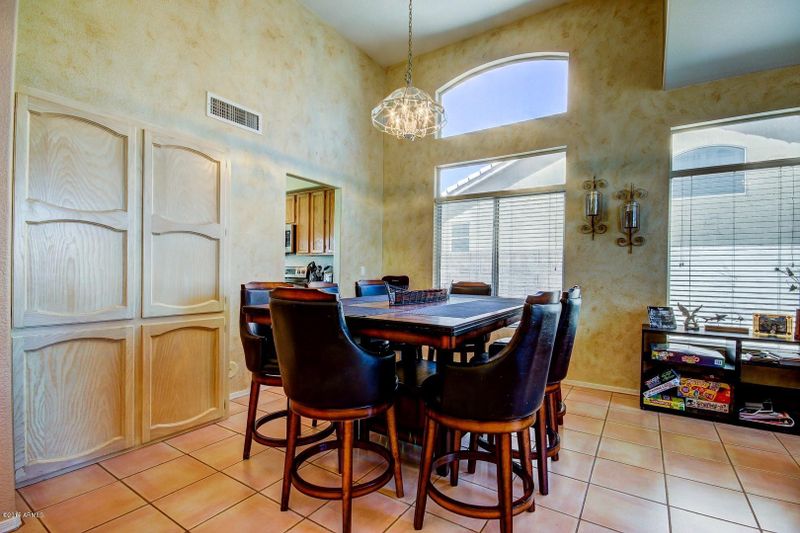 7266 W Williams Dr, Glendale, AZ 85310