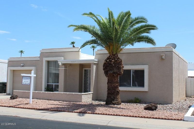 727 E Villa Rita Dr, Phoenix, AZ 85022