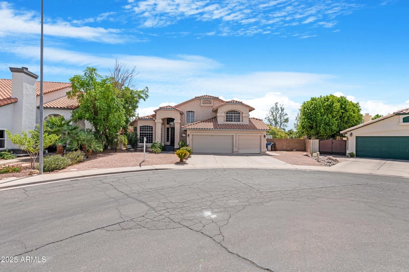 727 Mendoza Cir, Mesa, AZ 85210