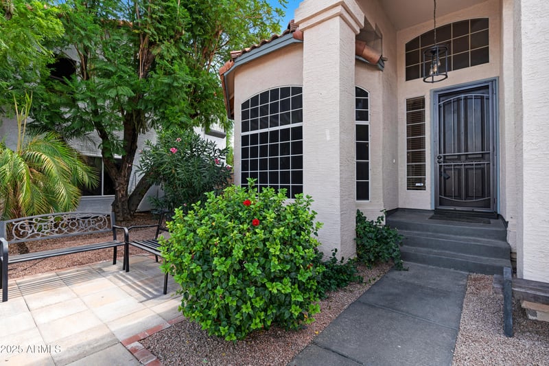727 Mendoza Cir, Mesa, AZ 85210