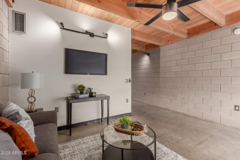 727 Portland St #3, Phoenix, AZ 85006
